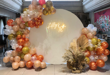 Load image into Gallery viewer, Tangerine and Gold Neon Debut